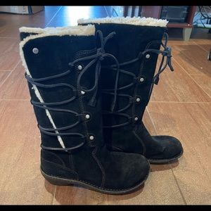 UGG Australia Sherling Tall Suede Boot 5158 NEVER USED